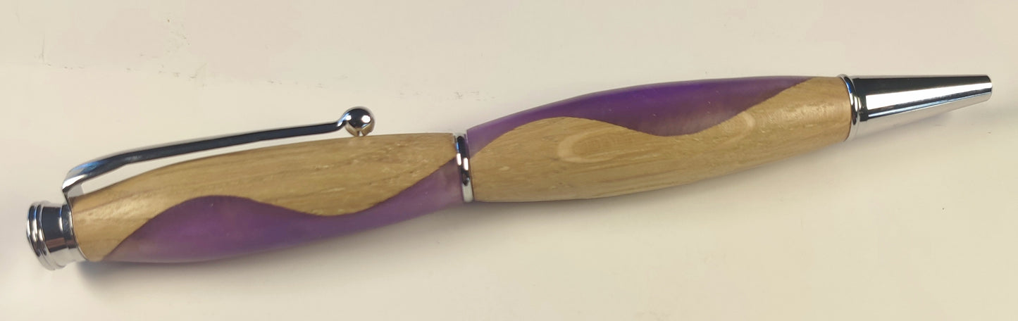 Stylo en bois de chêne et résine