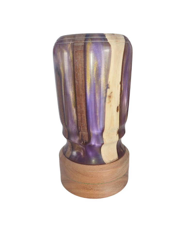 Vase en bois et résine